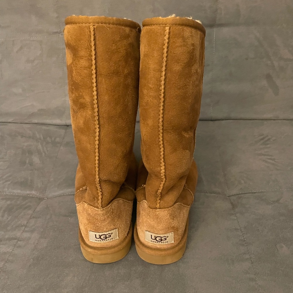 Womens chestnut classic tall Uggs